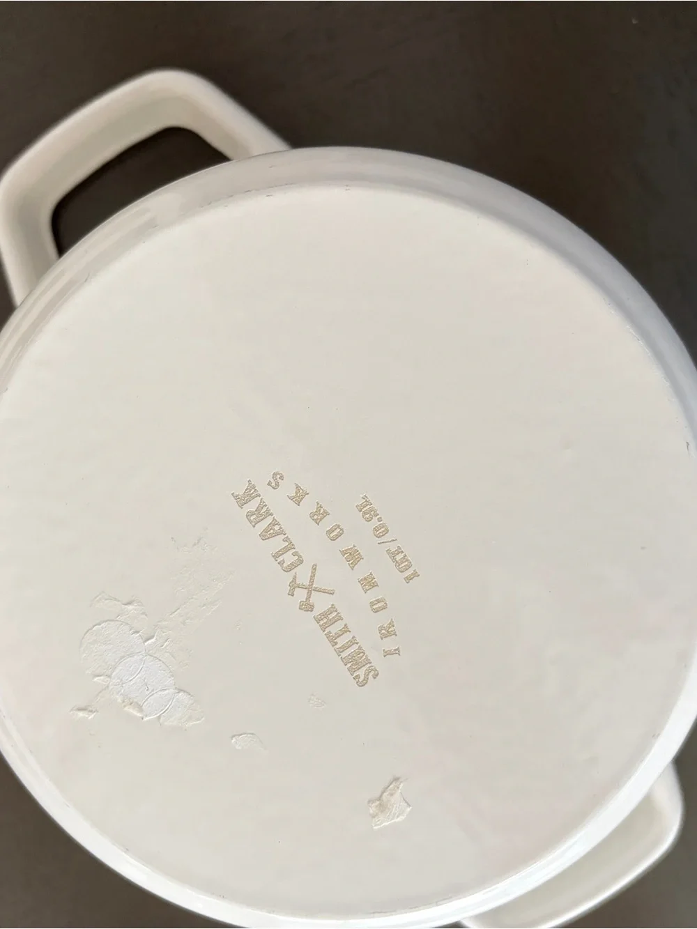 Smith Clark Off White Enamel 1-Quart Small Cast Iron Dutch Oven Casserole Pot
